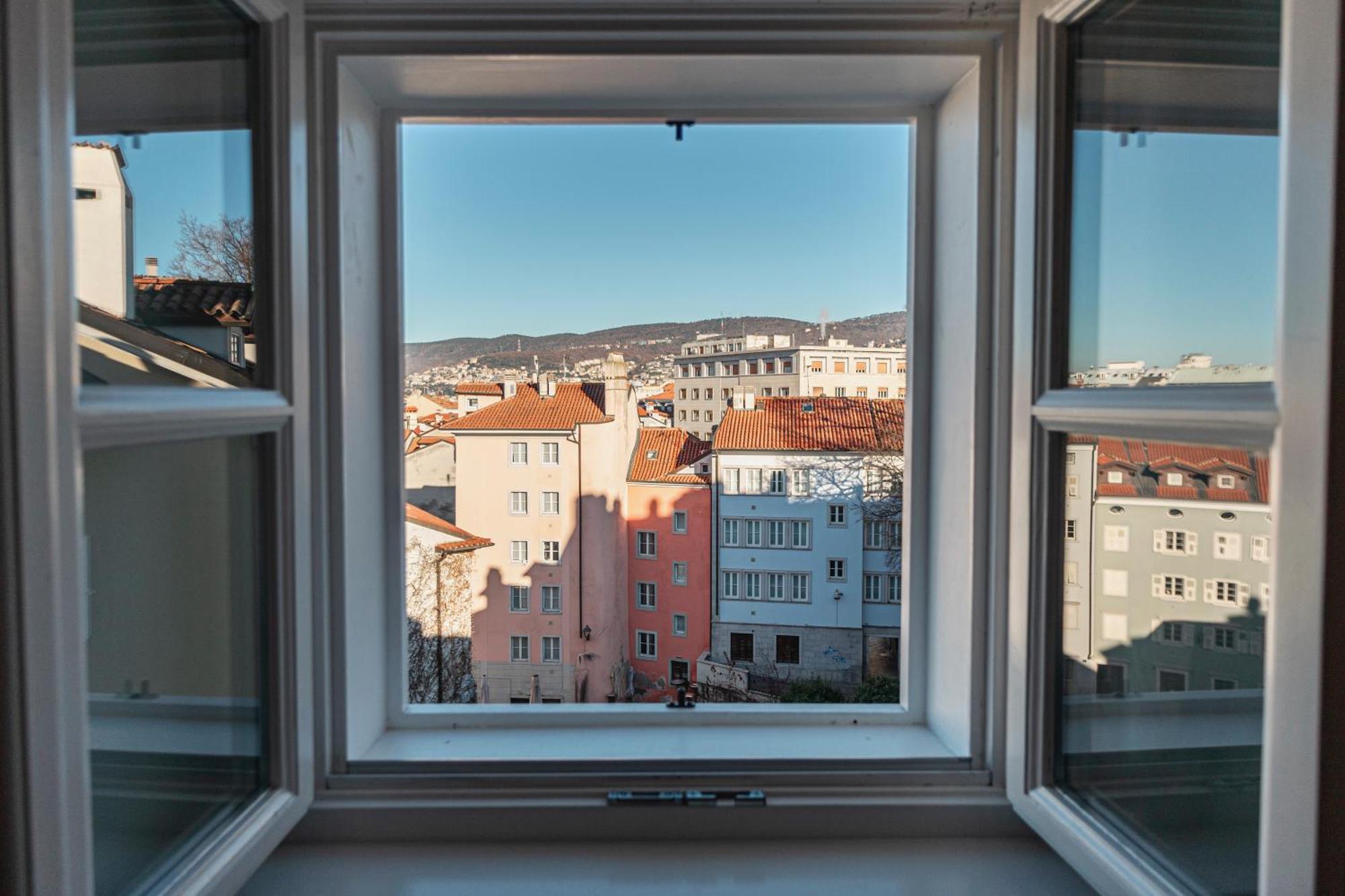 Le Finestre Boutique Apartments Trieste Exterior photo